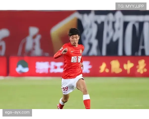 足球新星荣誉榜：未来之星发挥稳定，备受期待成足球界新传奇