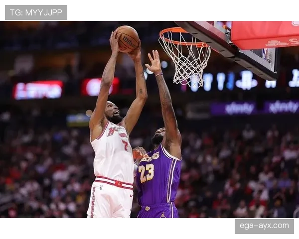 巴特勒挡拆效率显著提升，助火箭拉开进攻空间